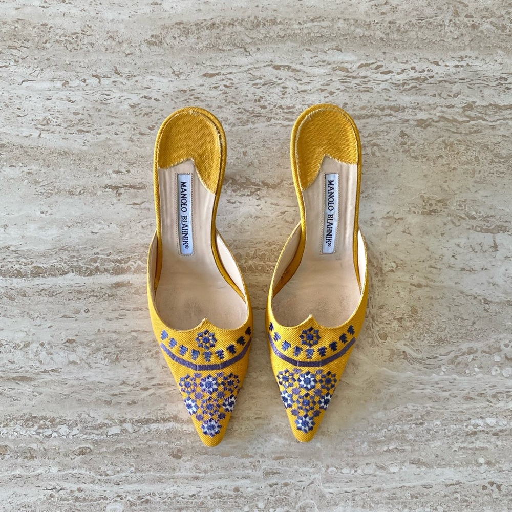 Vintage Manolo Blahnik Stitched Linen Mule Heels